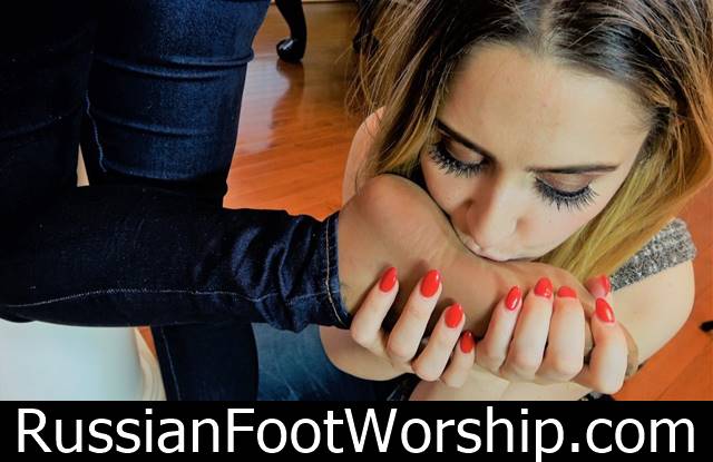 RussianFootWorship.com - SITERIP